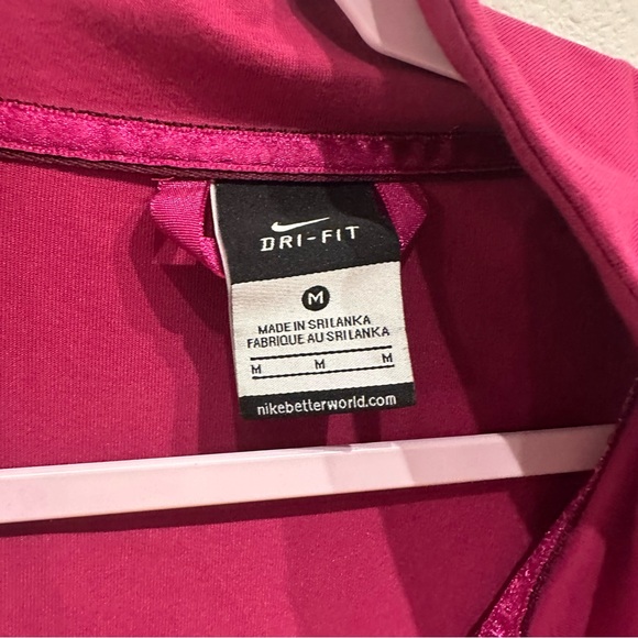 Women's Nike Pink Zip Up Jacket‎ Size Medium - Picture 4 of 4